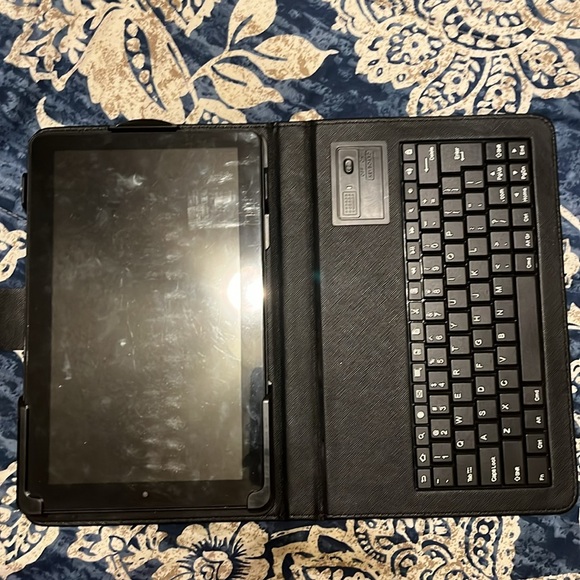 computer/ tablet - Picture 3 of 3